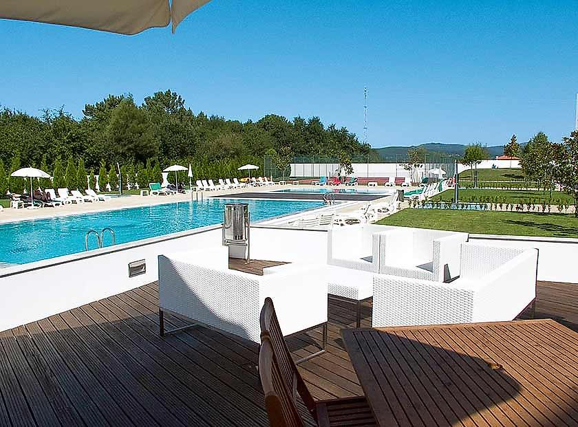 Hotel Minho, Poolbar