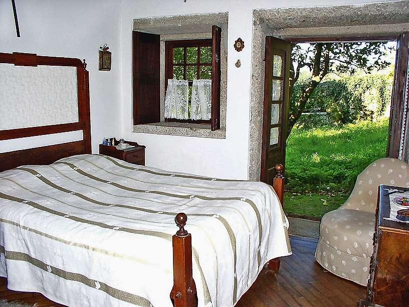 Quinta Paço d’Anha, Doppelbett und Gartenzugang