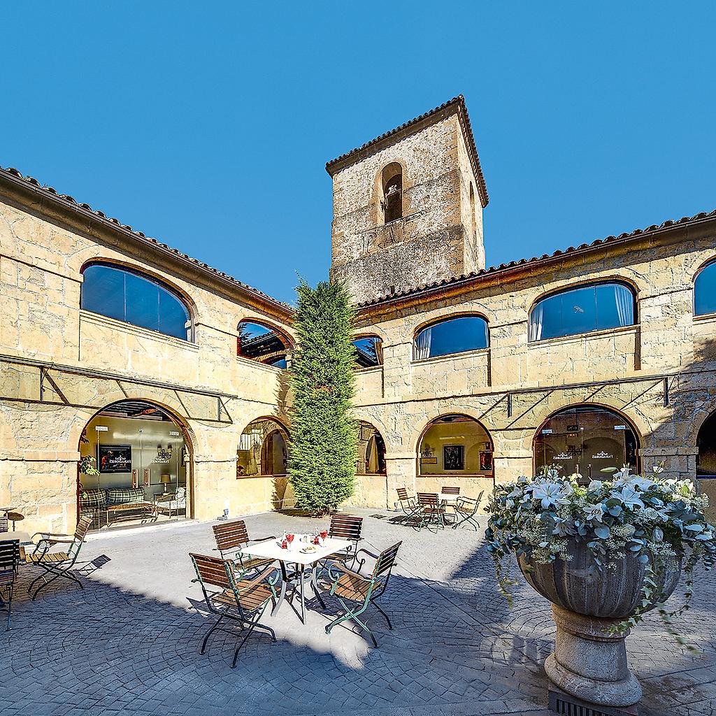 Parador de Cangas de Onís, Resort/Hotelanlage