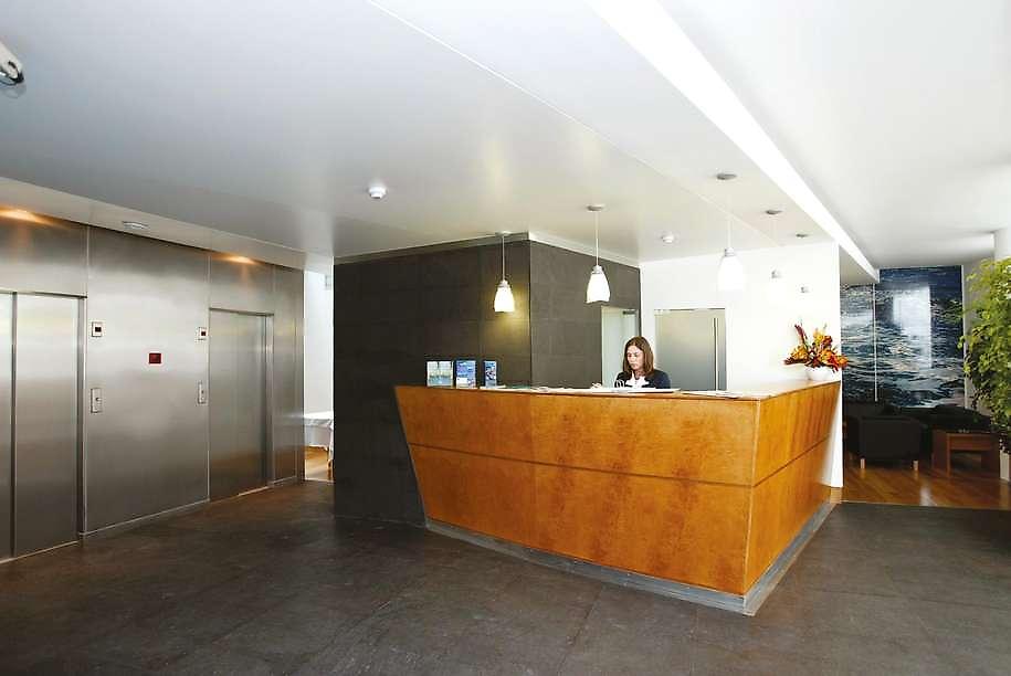 The Azoriani Boutique, Ascend Hotel Collection, Rezeption