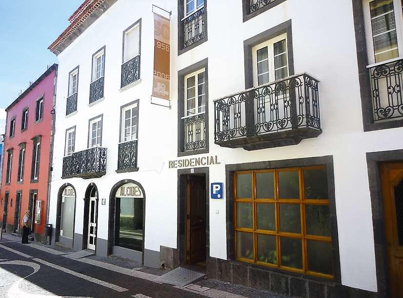 Residencial Alcides, Fassade
