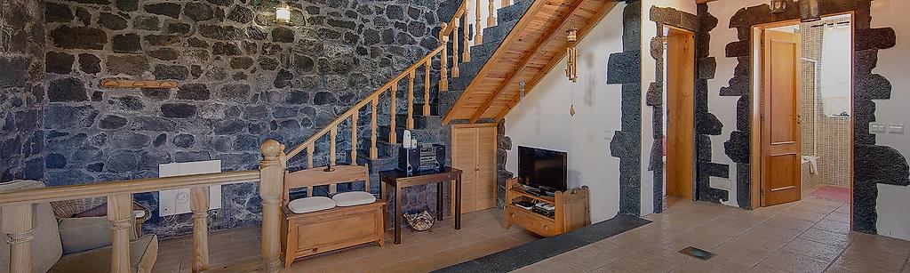 Houses in Pico, Houses in Pico,