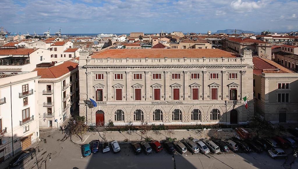 Grand Hotel Piazza Borsa, Resort/Hotelanlage