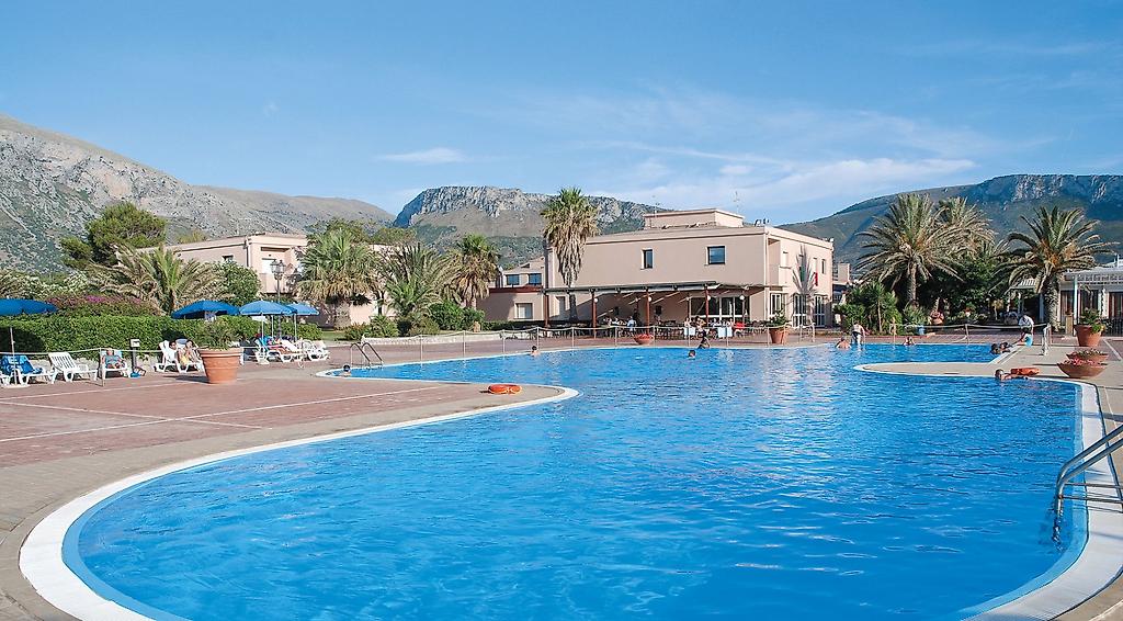 TH Florio Park Hotel, Pool/Poolbereich TH Florio Park Hotel, Pool/Poolbereich