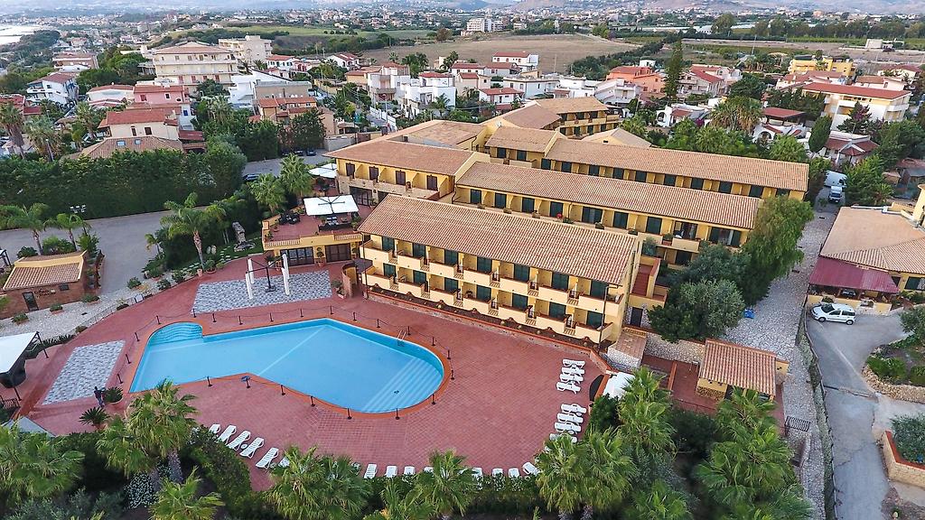 Baia di Ulisse Wellness & Spa, Resort/Hotelanlage