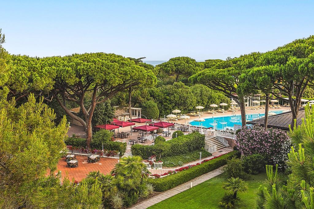 Park Hotel Marinetta, Poolbereich einer Hotelanlage in der Region Pisa.