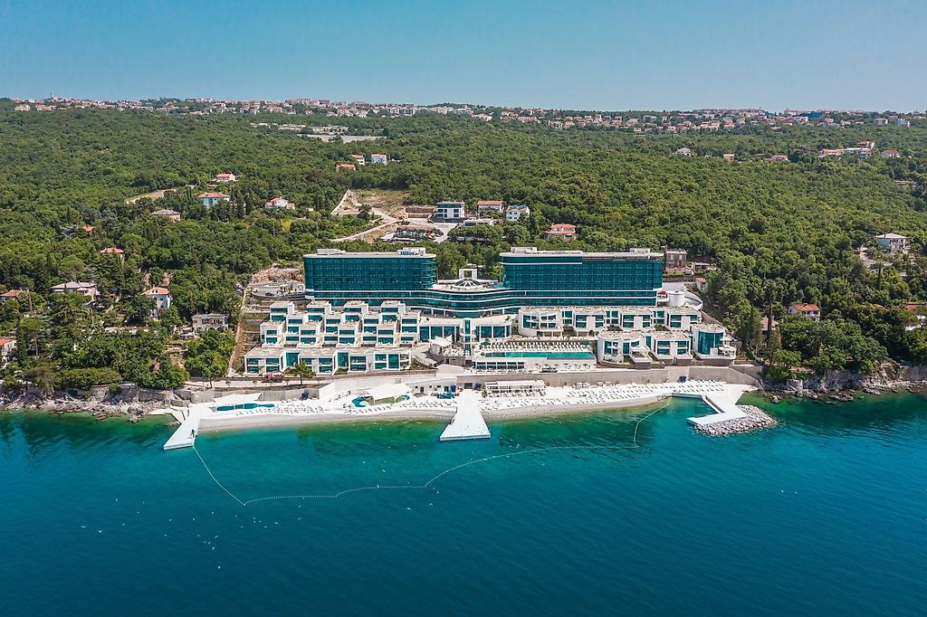 Hilton Rijeka Costabella Beach Resort & Spa, Resort/Hotelanlage