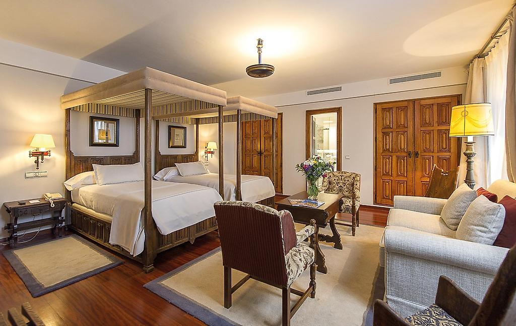 Parador de Santiago de Compostela, Wohnbeispiel