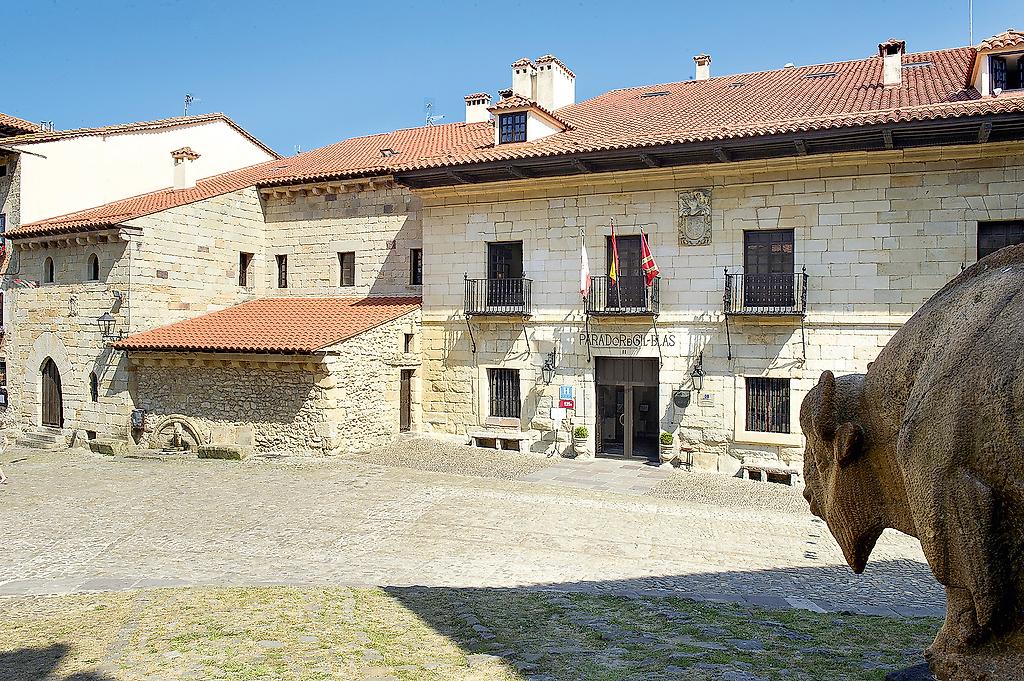 Parador de Santillana Gil Blas, Resort/Hotelanlage