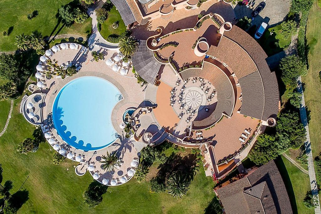 Sant’Elmo Beach Hotel, Resort/Hotelanlage