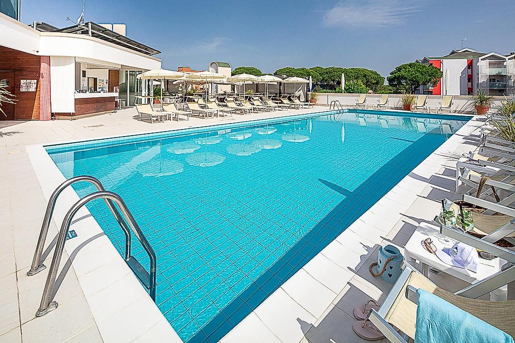 Hotel Jasminum, Pool/Poolbereich