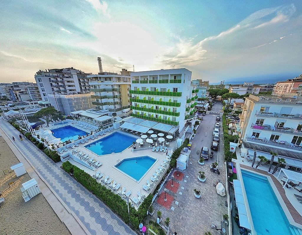 Hotel Bristol, Resort/Hotelanlage
