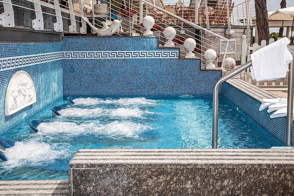 Hotel Carlton, Pool/Poolbereich