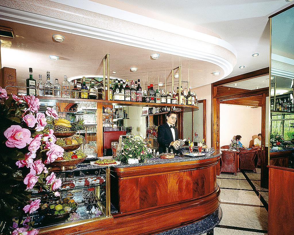 Hotel Colombo, Restaurant/Gastronomie
