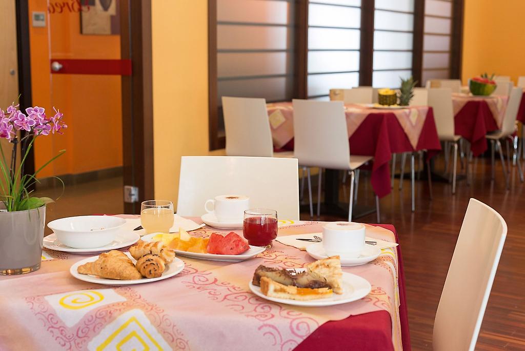 Aparthotel Sheila, Restaurant/Gastronomie