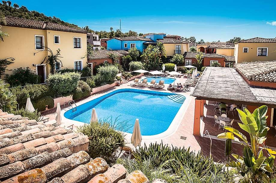 Borgo degli Ulivi, Residence Poolblick