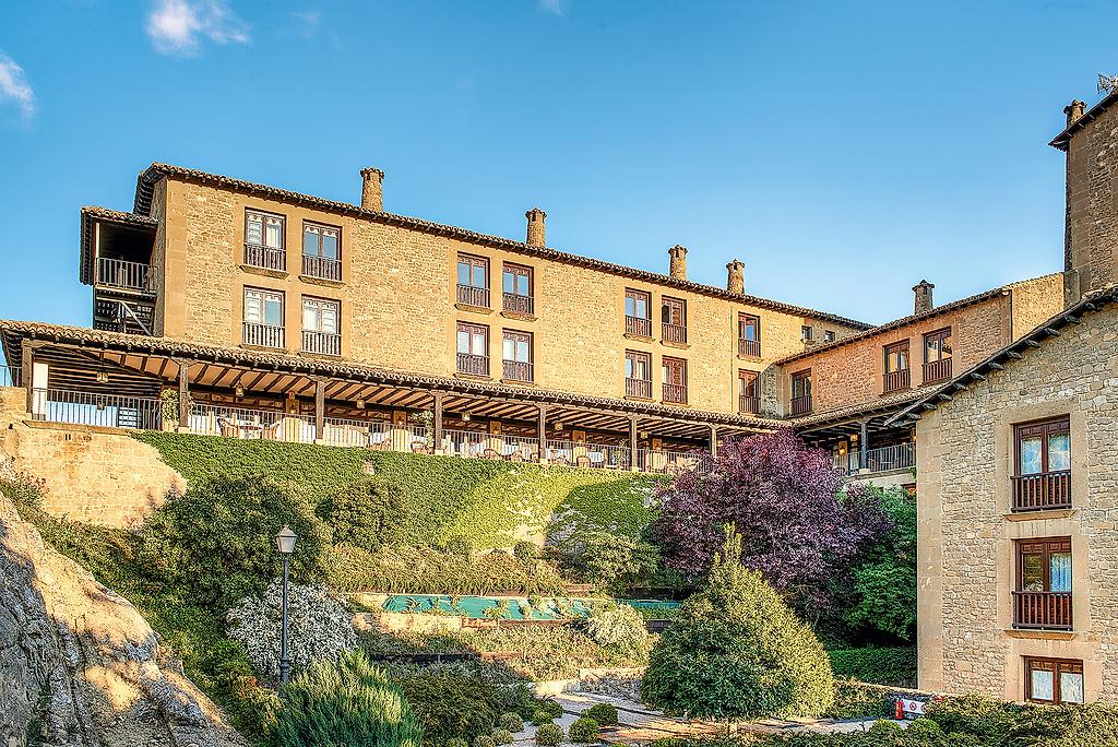 Parador de Sos del Rey Católico, Resort/Hotelanlage