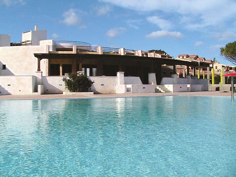 Il Borgo di Porto Corallo, Poolblick