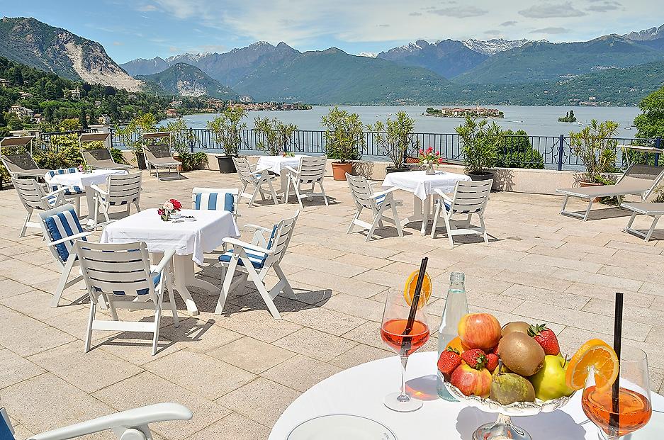 Hotel Royal, Terrasse mit Seeblick