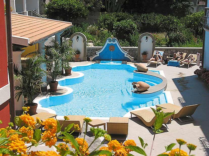 Grand Hotel Arciduca, Poolbereich