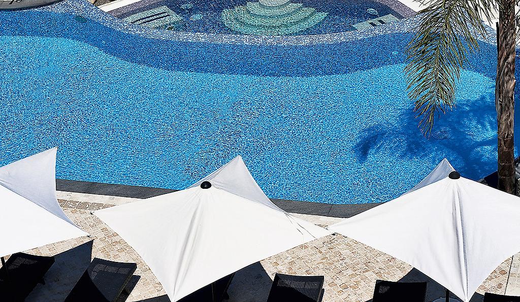 Hotel Mea, Poolblick