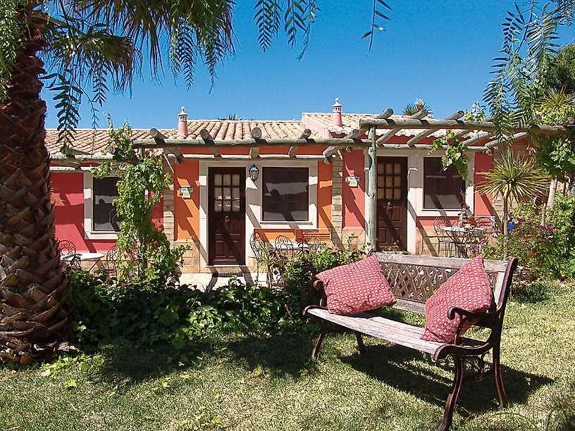 Quinta do Mar da Luz, Aussenbereich mit Sitzgelegenheit