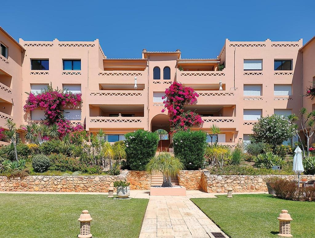 Apartamentos Turisticos Buganvilia, Resort/Hotelanlage