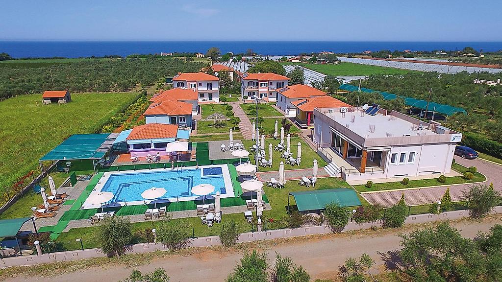 Stomio Villague, Resort/Hotelanlage