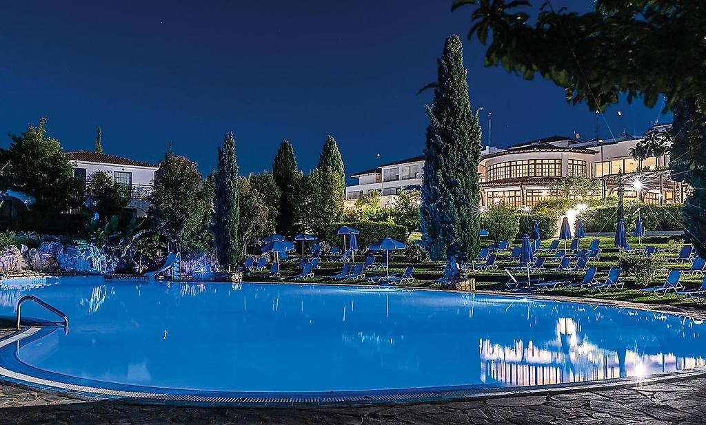Sunrise Village Beach Hotel, Resort/Hotelanlage