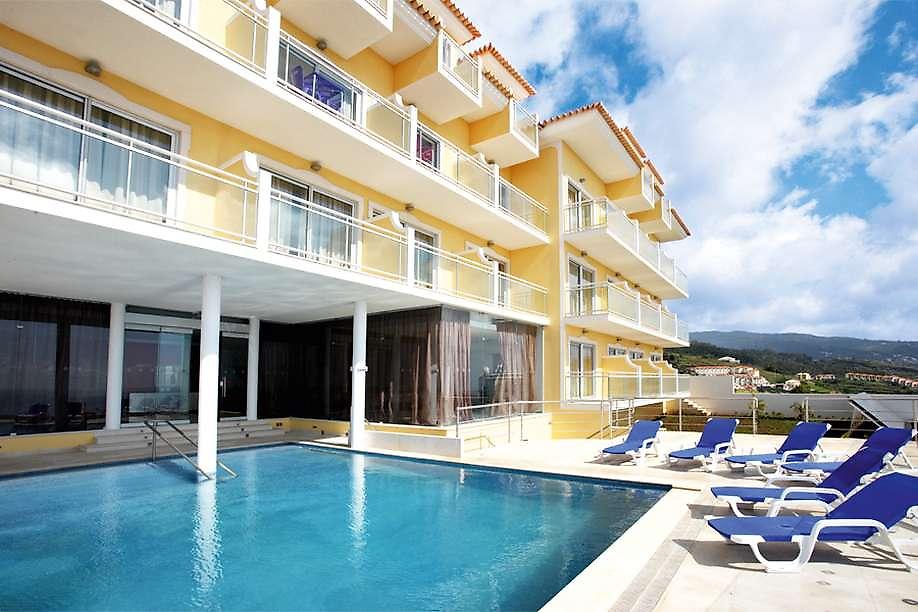 Hotel Apartamentos Baía Brava, Poolbereich