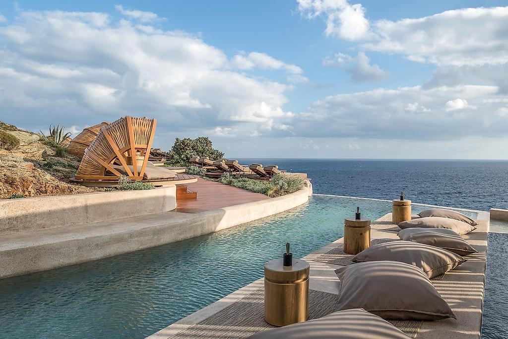 Acro Wellness Suites, Pool/Poolbereich