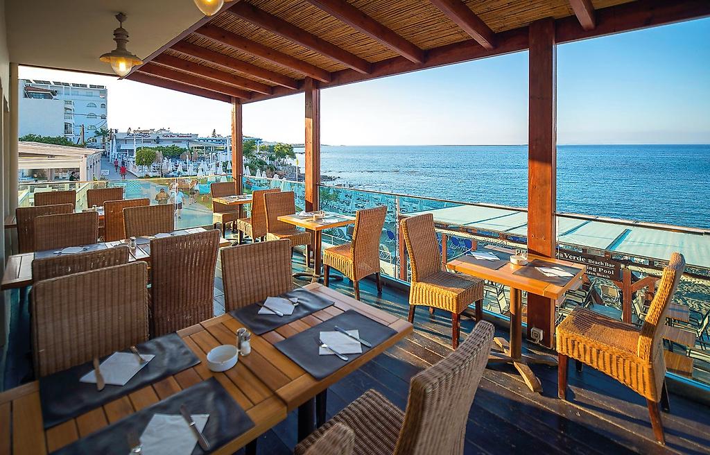 Golden Beach Hotel, Restaurant/Gastronomie