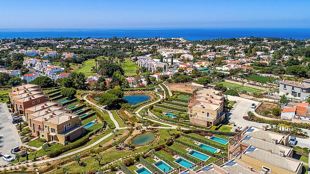 Vale de Milho Village, Resort/Hotelanlage