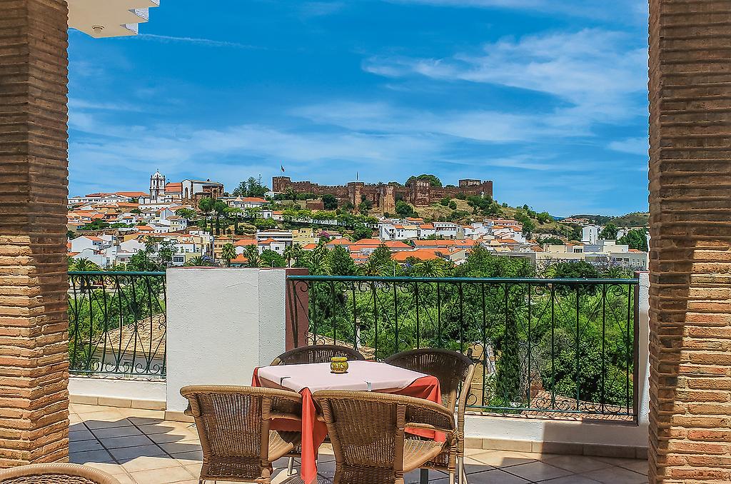 Hotel Colina dos Mouros, Resort/Hotelanlage