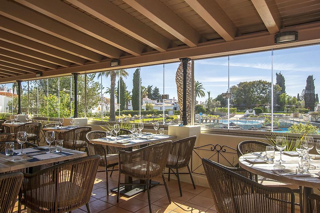 Rocha Brava, Restaurant/Gastronomie