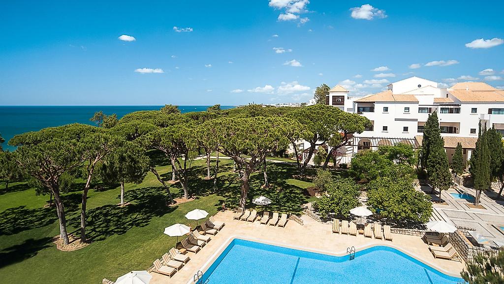 The Pine Cliffs Hotel – A Luxury Collection Resort, Resort/Hotelanlage
