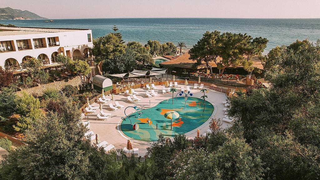 Domes of Corfu, Autograph Collection, Sport/Freizeit