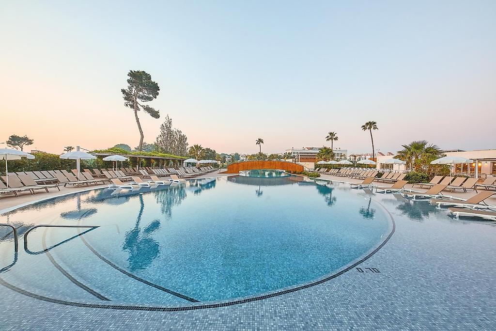 BG Tonga Tower Design Hotel & Suites, Pool/Poolbereich