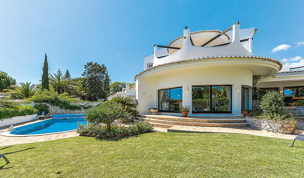 Casa Estrelas, Panorama