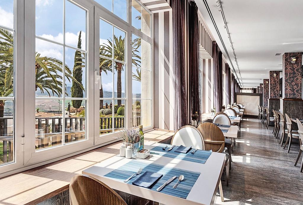 Hotel Catalonia Reina Victoria, Restaurant/Gastronomie