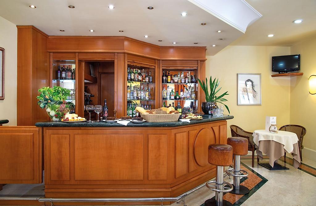 Grand Hotel Adriatico, Restaurant/Gastronomie