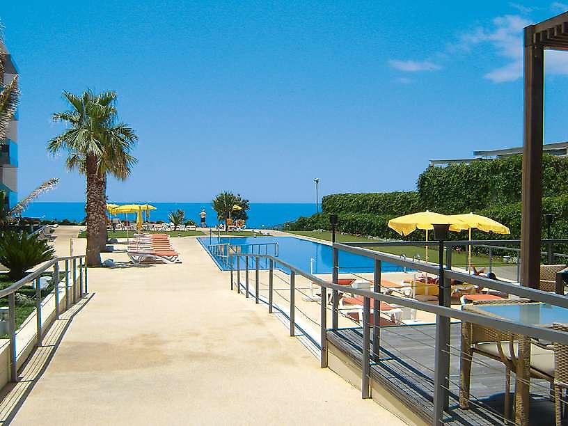 Golden Residence, Poolbereich mit Zugangsrampe