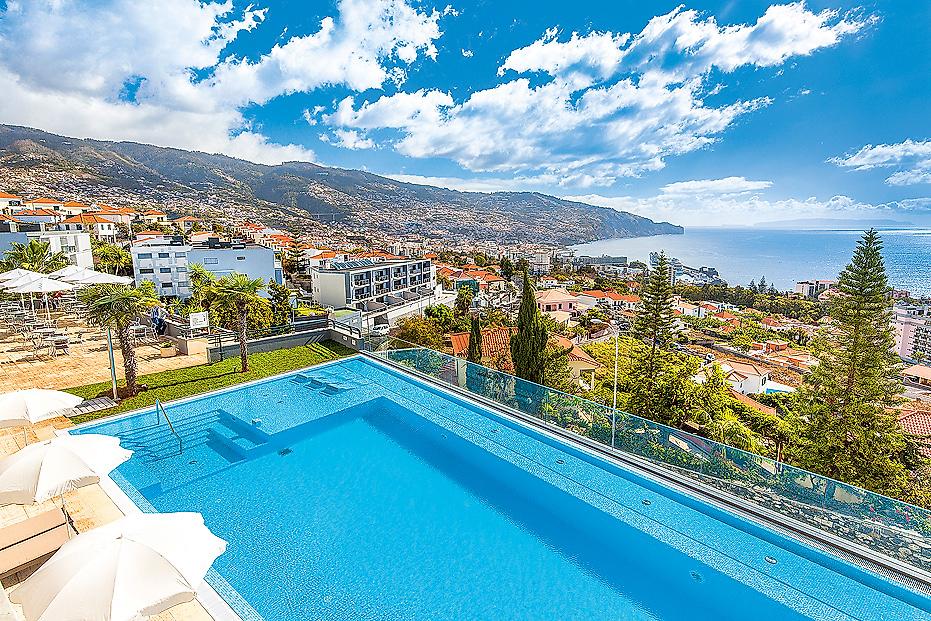 Madeira Panorâmico Hotel, Pool mit Stadt- und Meerblick