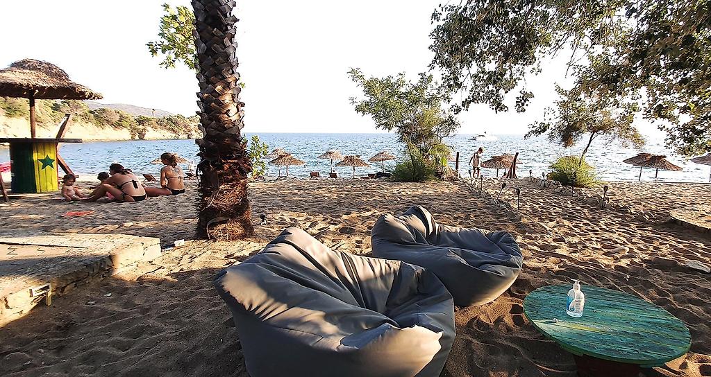 Golden Sun Hotel, sonstige