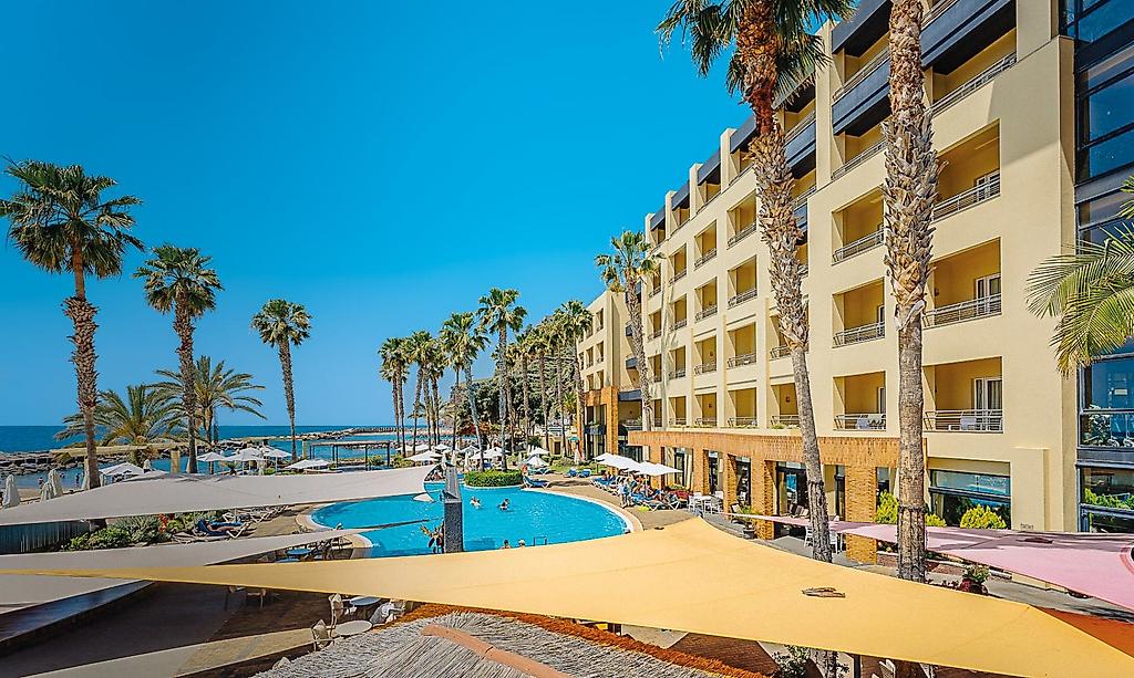 Calheta Beach Hotel, Resort/Hotelanlage