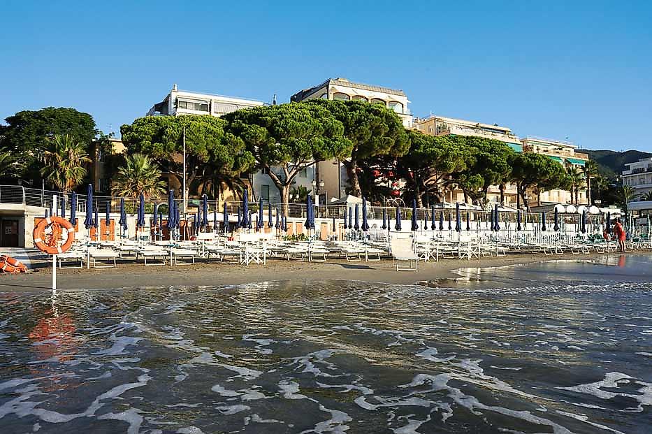 Grand Hotel Spiaggia, Strand und Hotelblick