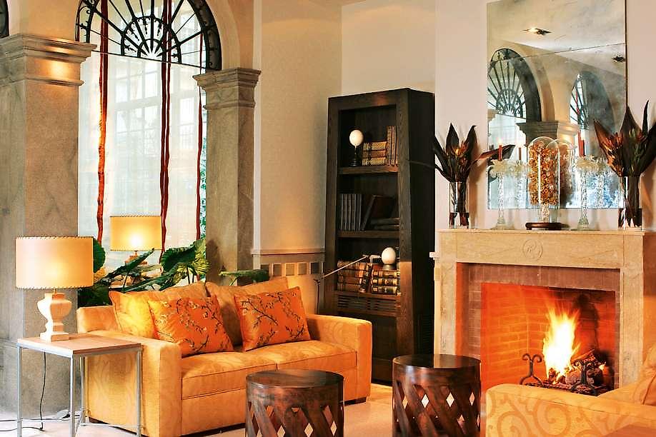Hotel Villa Oniria, Lobby mit Kamin