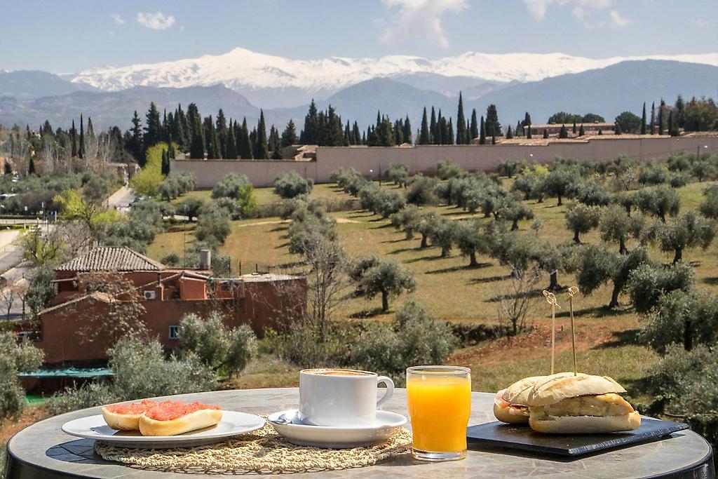 Hotel Alixares, Restaurant/Gastronomie