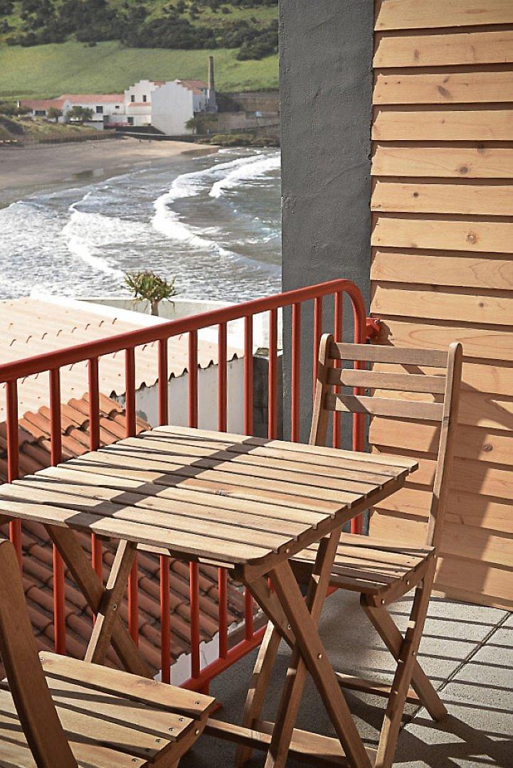 Porto Pim Bay, Wohnbeispiel