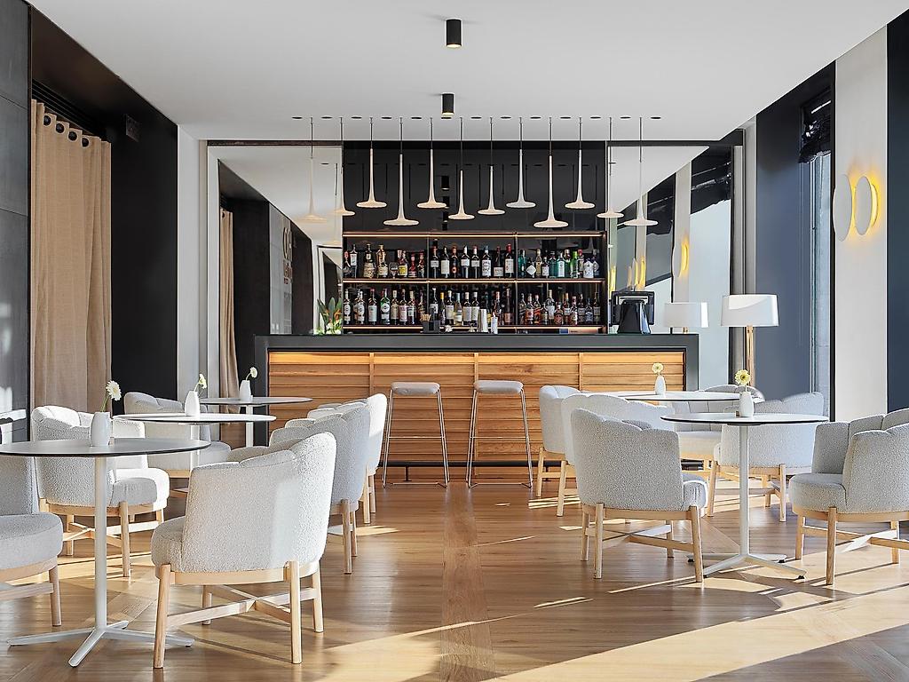 H10 Port Vell, Restaurant/Gastronomie